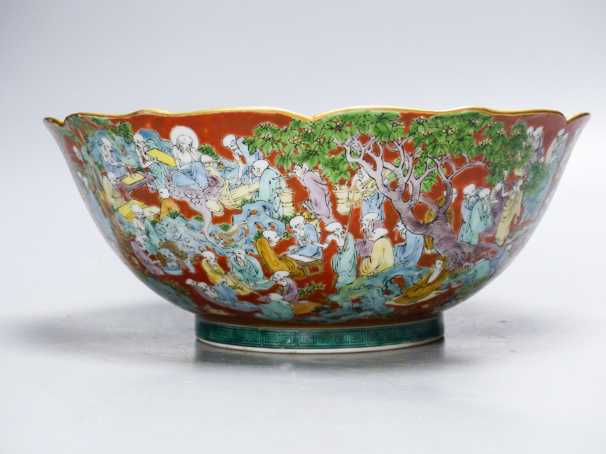 A Japanese Kutani porcelain bowl, Meiji period, 25.5 cm diameter